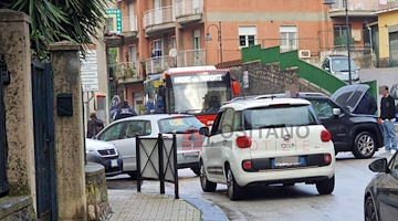 Scooter contro auto a Maiori: ragazza in ospedale 