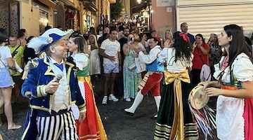 Sorrento, 15 settembre danza e musica con lo spettacolo itinerante "Tramonto con tarantella" 