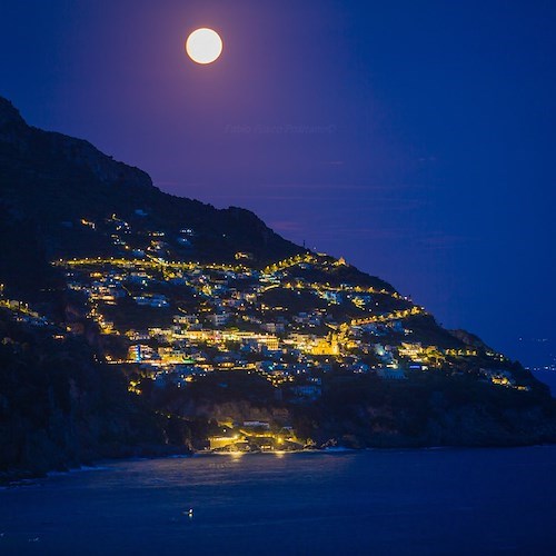 La Super Luna blu a Positano<br />&copy; Fabio Fusco