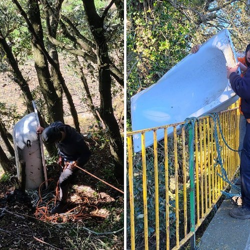 Abbandonata vasca da bagno in una zona impervia di Agerola. Il Comune: Luogo bellissimo deturpato da incivili senza scrupoli<br />&copy; Comune di Agerola