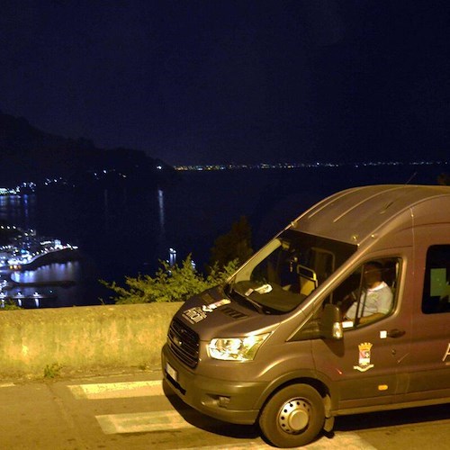 Mini bus di Amalfi<br />&copy; Comune di Amalfi