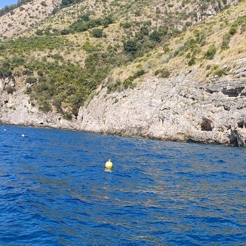 campo ormeggio nel tratto di mare tra Isca e Crapolla