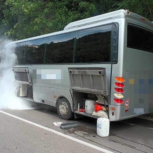 Autobus in fiamme a Ravello<br />&copy; Massimiliano D'Uva