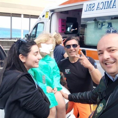 Bambina salvata a Capri<br />&copy; Francesco Emilio Borrelli