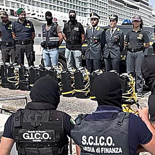 a Catania sequestro di 540 chilogrammi di cocaina<br />&copy; guardia di finanza