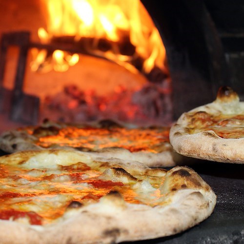 Pizza<br />&copy; SalvatoreMonetti su Pixabay