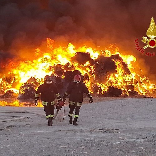 Incendio a Persano<br />&copy; Vigili del fuoco