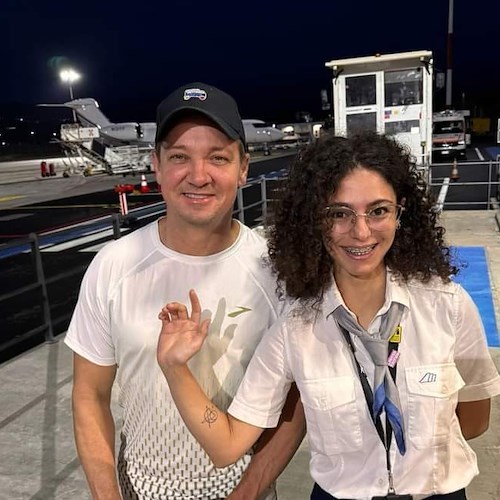 Jeremy Renner all'aeroporto Salerno-Costa d'Amalfi<br />&copy; Rossella Franchina