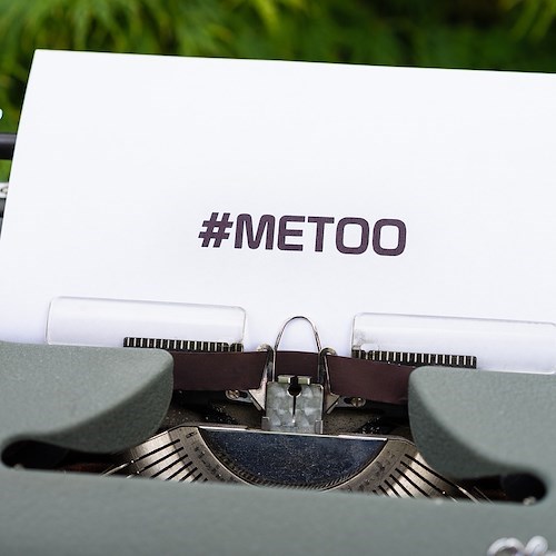 Metoo<br />&copy; Foto di Markus Winkler da Pixabay