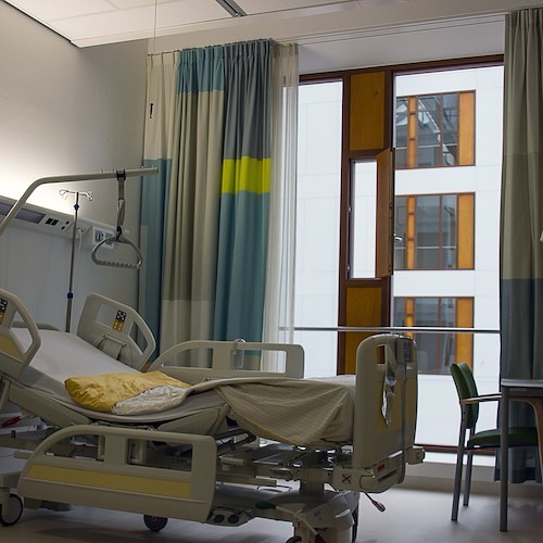 Stanza di ospedale<br />&copy; corgaasbeek su Pixabay