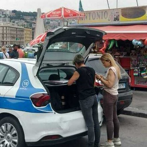 Controlli sui chioschi del lungomare di Napoli<br />&copy; Comune di Napoli