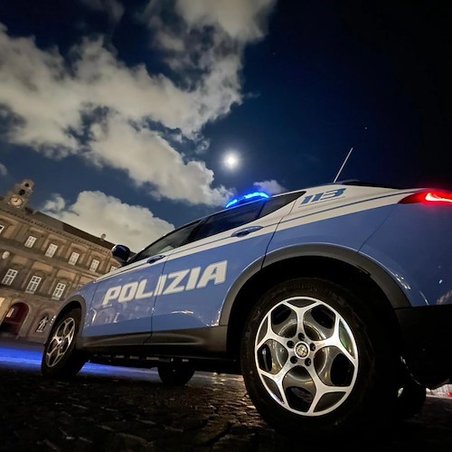 Polizia<br />&copy; Questura di Napoli