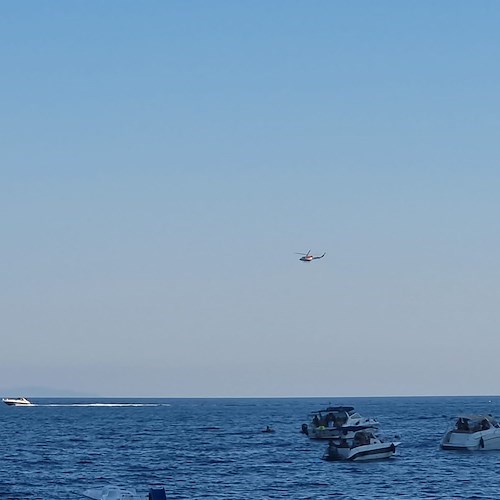 Elicottero cerca disperso nel mare di Cetara