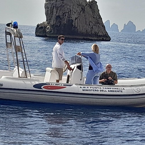 Su Canale 5 L'Arca di Noè dedica un servizio sul mare protetto della costiera Sorrentino-Amalfitana<br />&copy; Area marina protetta Punta Campanella