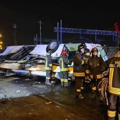 Bus precipitato a Mestre<br />&copy; Vigili del fuoco