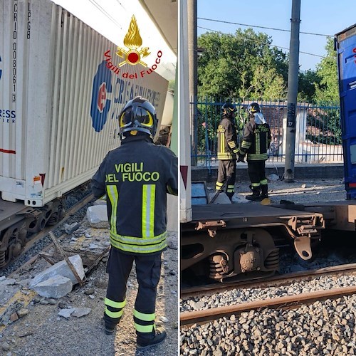 Treno con merci pericolose esce dai binari<br />&copy; Vigili del fuoco