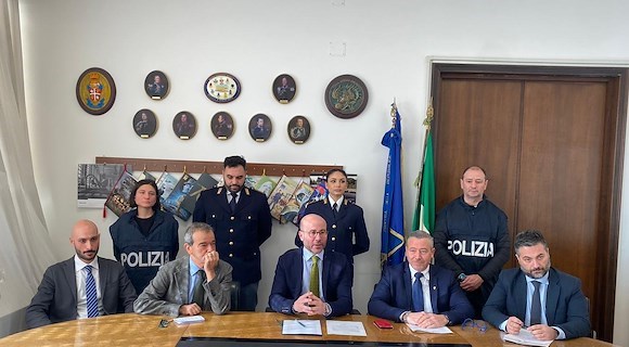 Rapine e furti in abitazione, otto arresti a Caserta