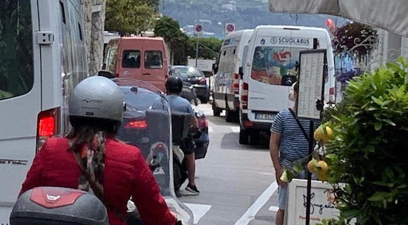 ZTL a pagamento per NCC e taxi: il TAR respinge i ricorsi contro il Comune di Positano