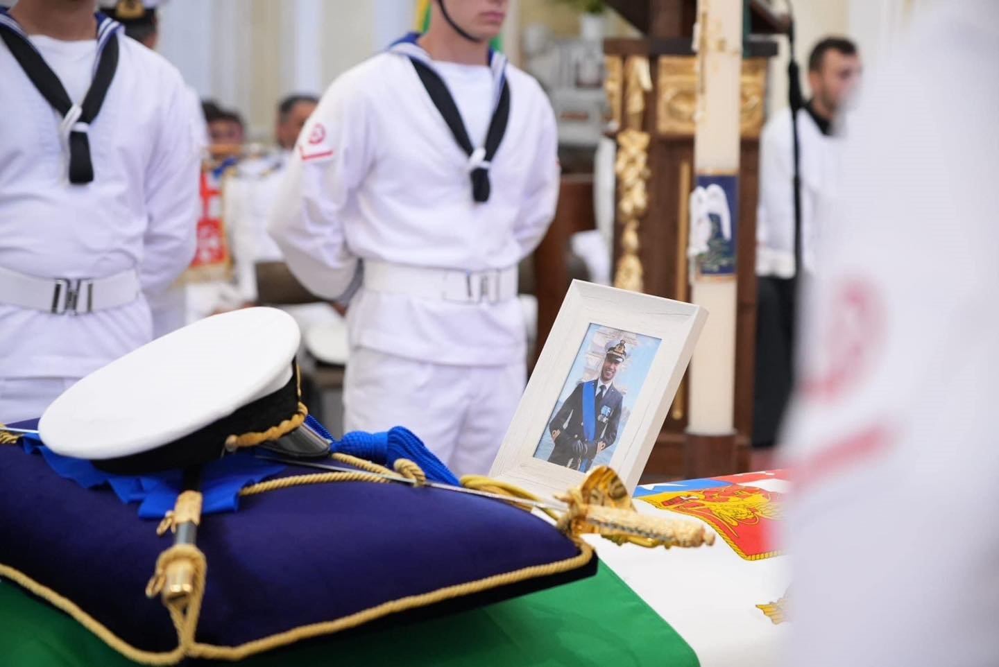 Positano Notizie A Vico Equense Bagno Di Folla E Autorit Militari