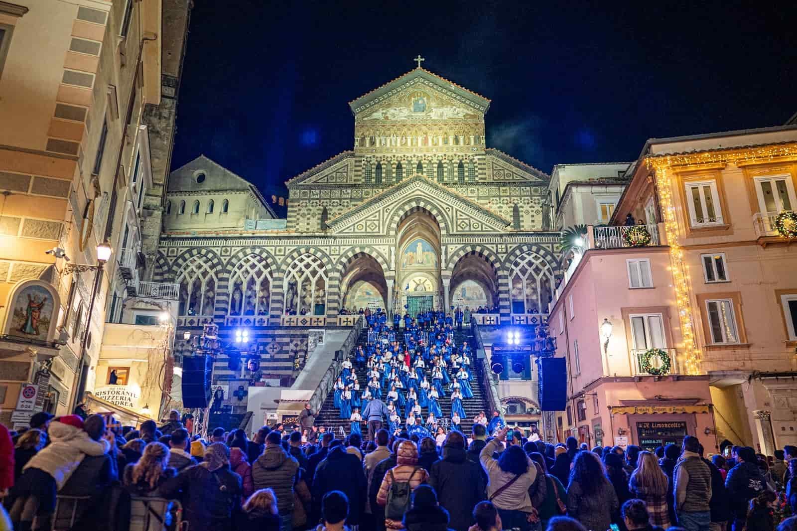 Positano Notizie Lepifania Tutte Le Feste Porta Via Ad Amalfi Due Giorni Di Eventi Per